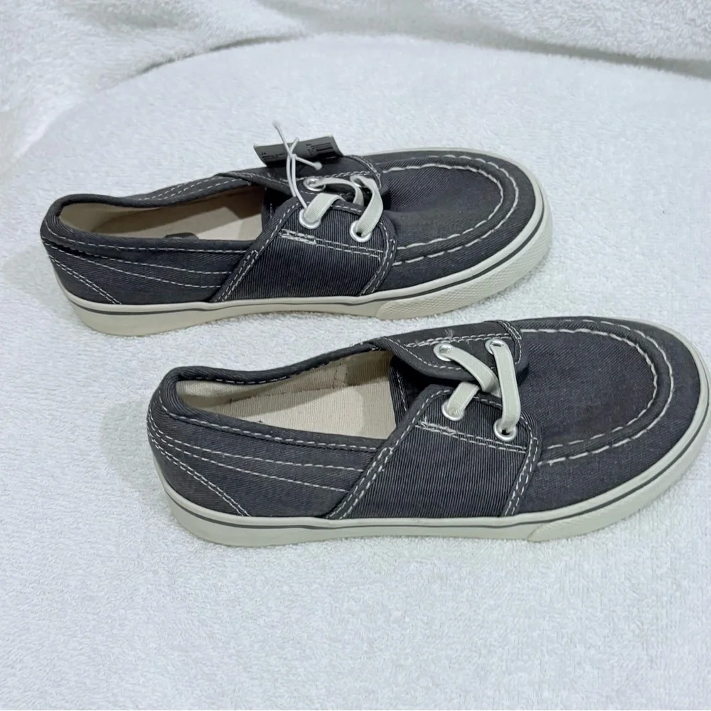 The Children’s Place loafer slip on shoe kids size 12